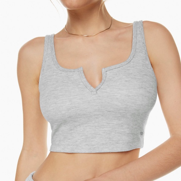 3/30$🤍 TNA | Grey waffle knit cropped tank - Picture 3 of 12